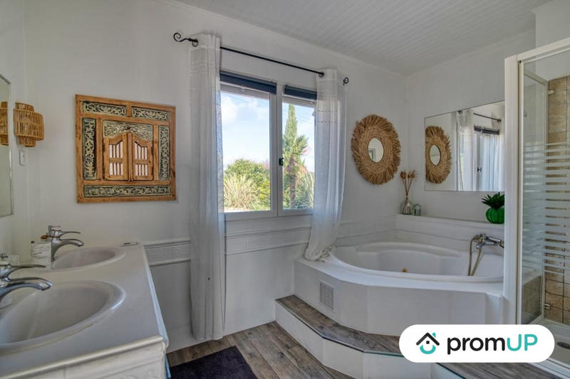 Villa - 190 m² - 4 pièces