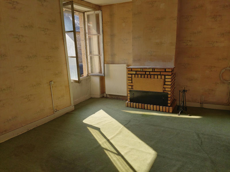 Maison - 290 m² - 9 pièces