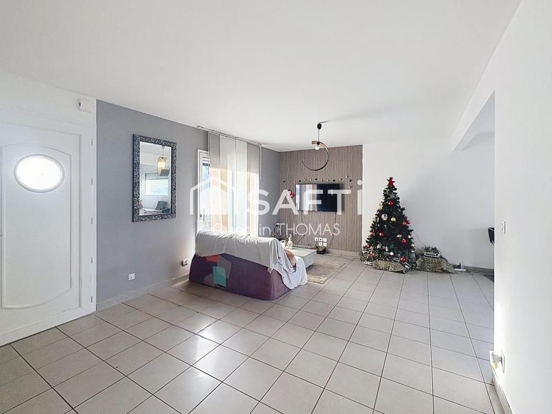 Maison - 93 m² - 6 pièces