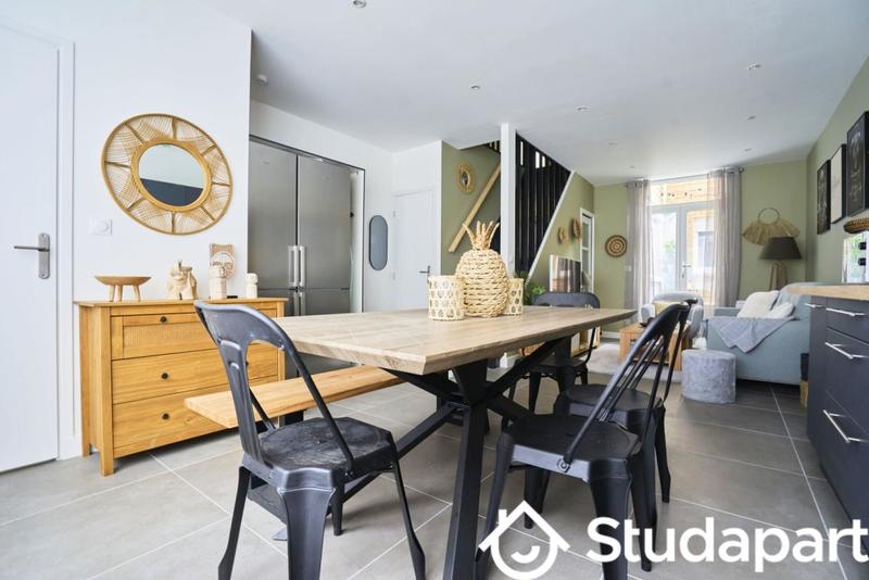 Chambre - 13 m² - 1 pièce