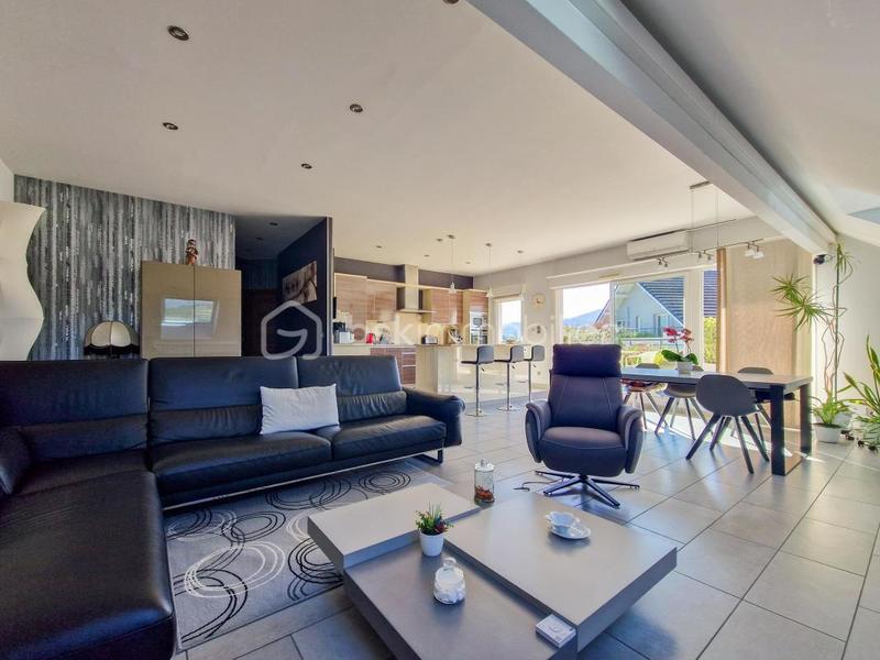 Appartement - 142 m² - 4 pièces