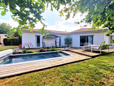 Maison - 104 m² - 3 pièces