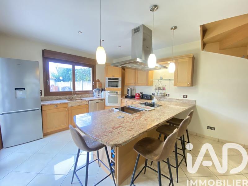 Maison - 104 m² - 5 pièces