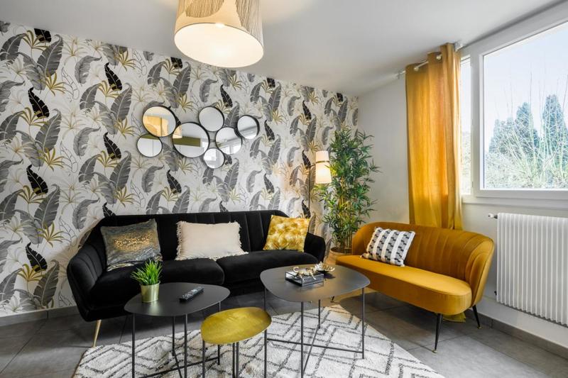 Appartement - 94 m² - 6 pièces