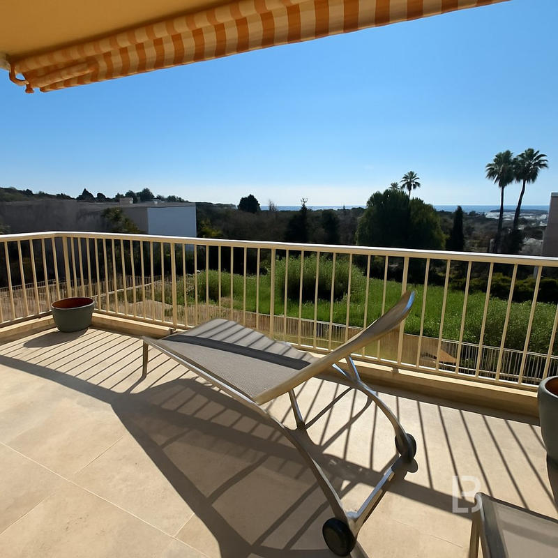 Appartement - 92 m² - 3 pièces