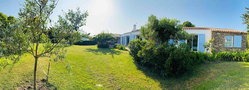 Maison traditionnelle - 156 m² - 6 pièces