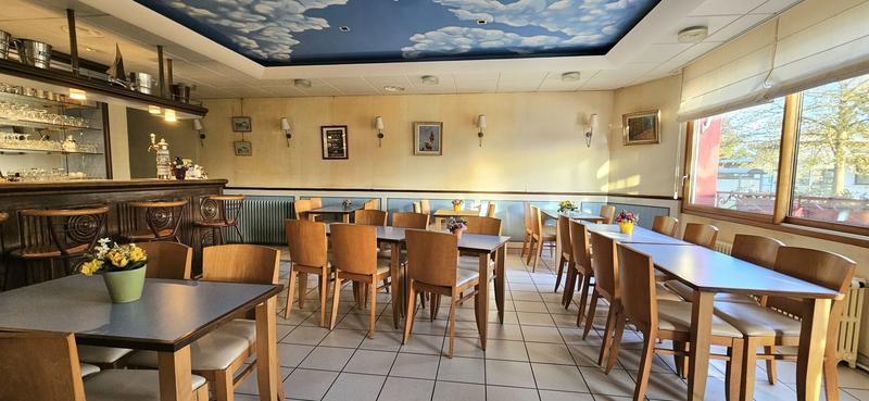 Maison - 676 m² - 22 pièces