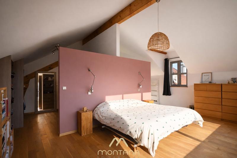 Maison - 310 m² - 8 pièces