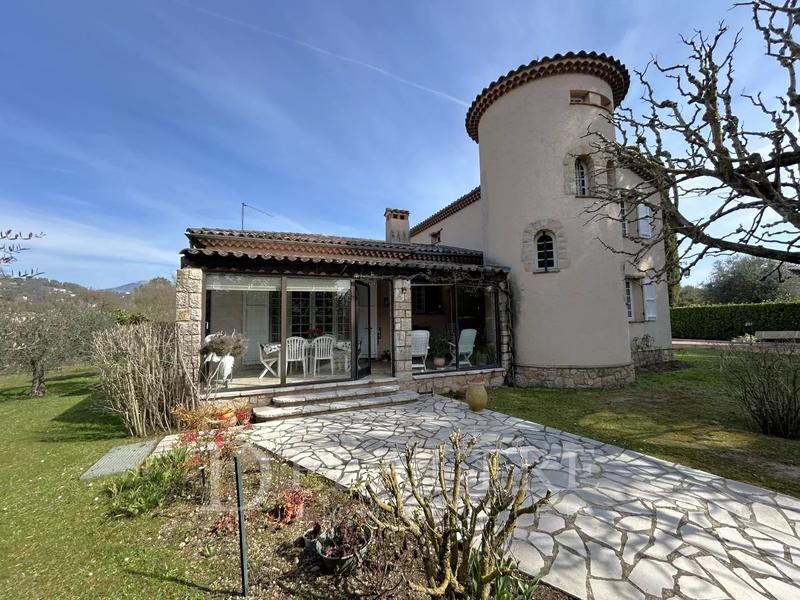 Villa - 170 m² - 5 pièces