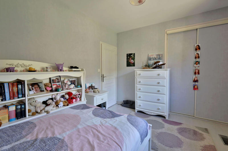 Maison - 185 m² - 6 pièces