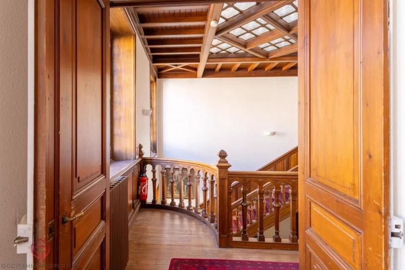 Maison de maîtres - 540 m² - 13 pièces