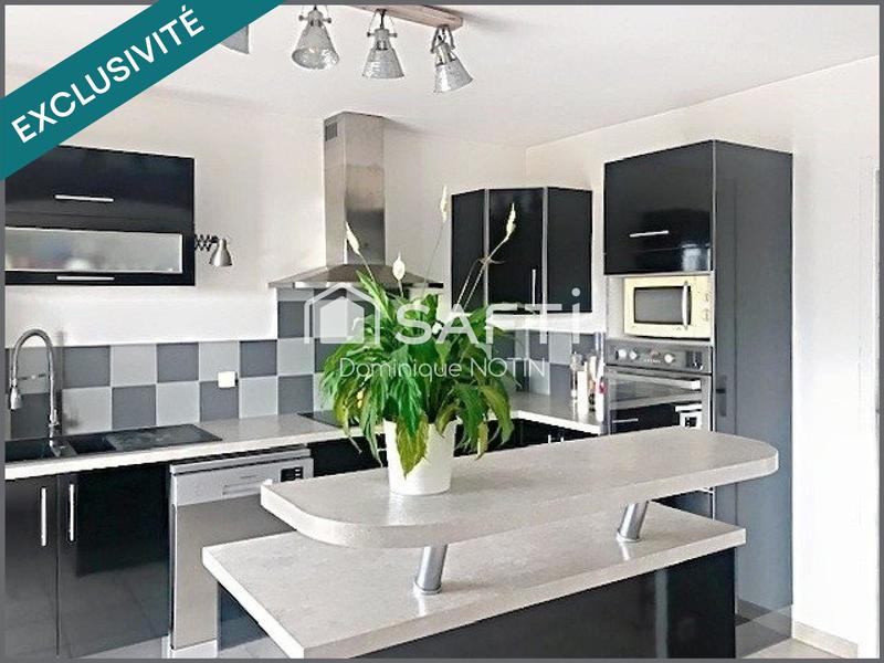 Maison - 121 m² - 4 pièces