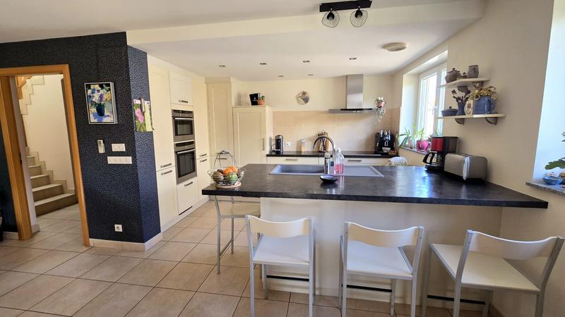 Maison - 152 m² - 6 pièces