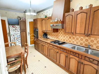 Maison - 140 m² - 7 pièces