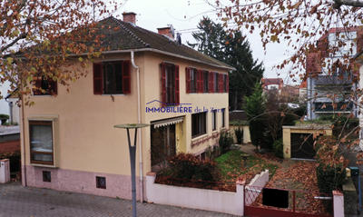 Maison - 165 m² - 6 pièces