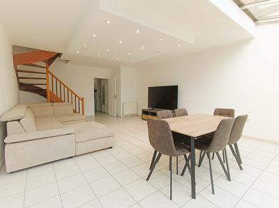 Maison - 113 m² - 6 pièces