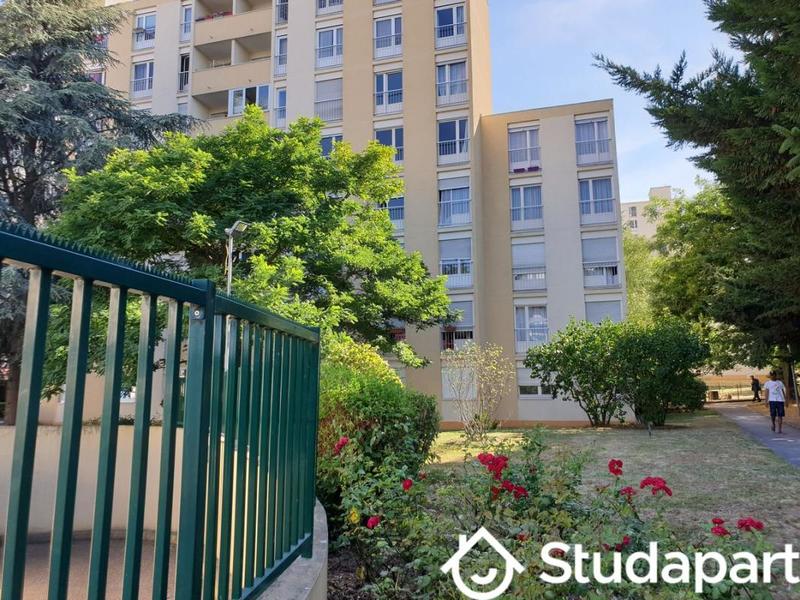 Chambre - 16 m² - 1 pièce