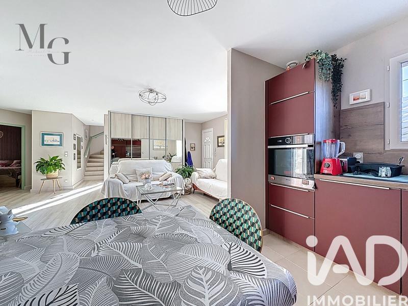 Maison - 88 m² - 4 pièces