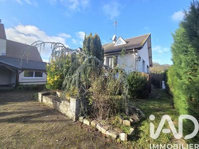 Maison - 185 m² - 8 pièces