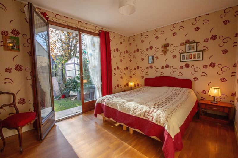 Maison - 261 m² - 9 pièces