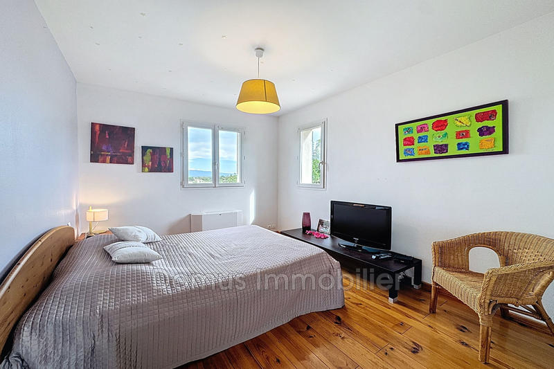 Villa - 188 m² - 6 pièces