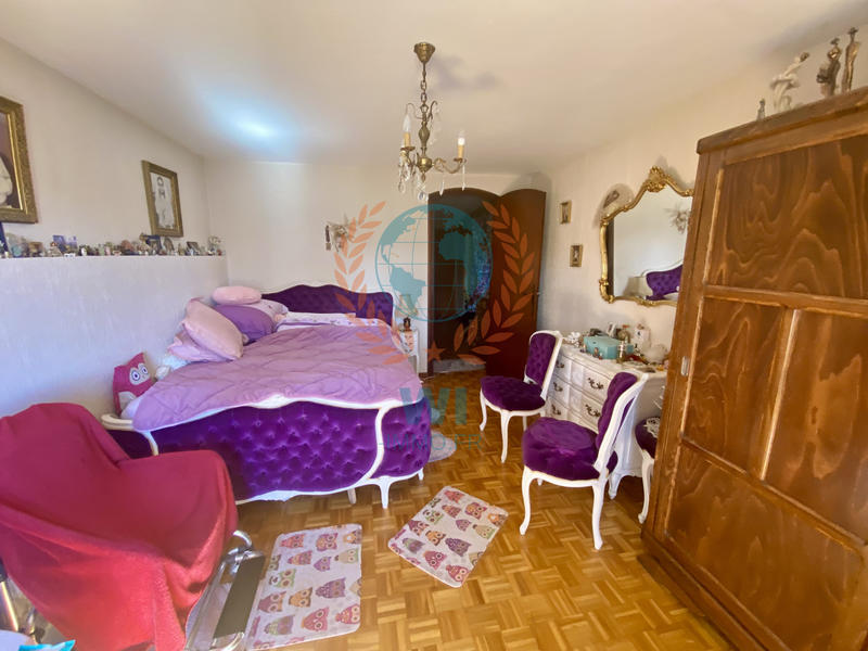 Maison - 420 m² - 17 pièces