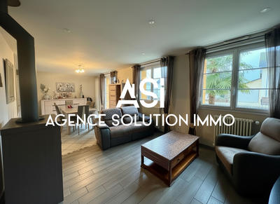 Maison - 90 m² - 4 pièces