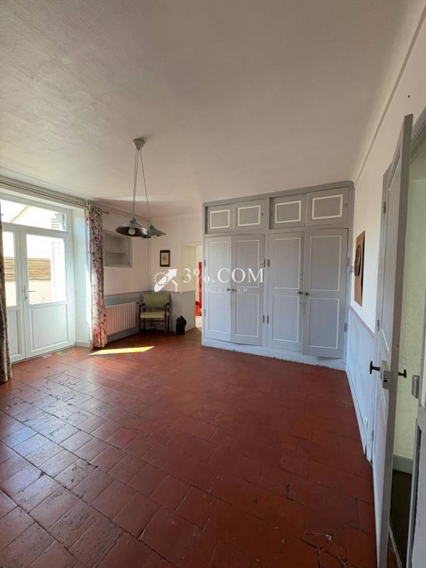 Maison - 258 m² - 10 pièces