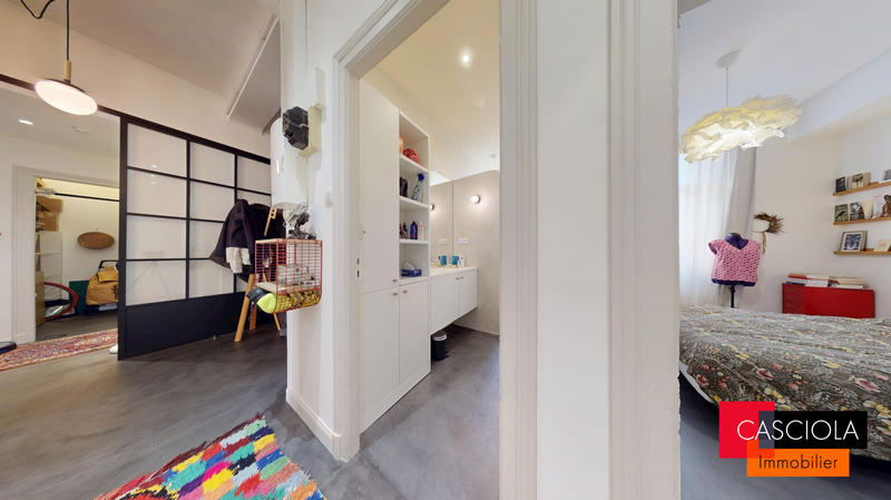 Appartement - 96 m² - 5 pièces