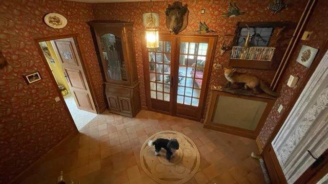 Maison - 220 m² - 6 pièces