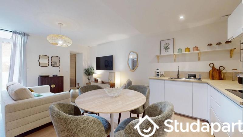 Chambre - 13 m² - 1 pièce