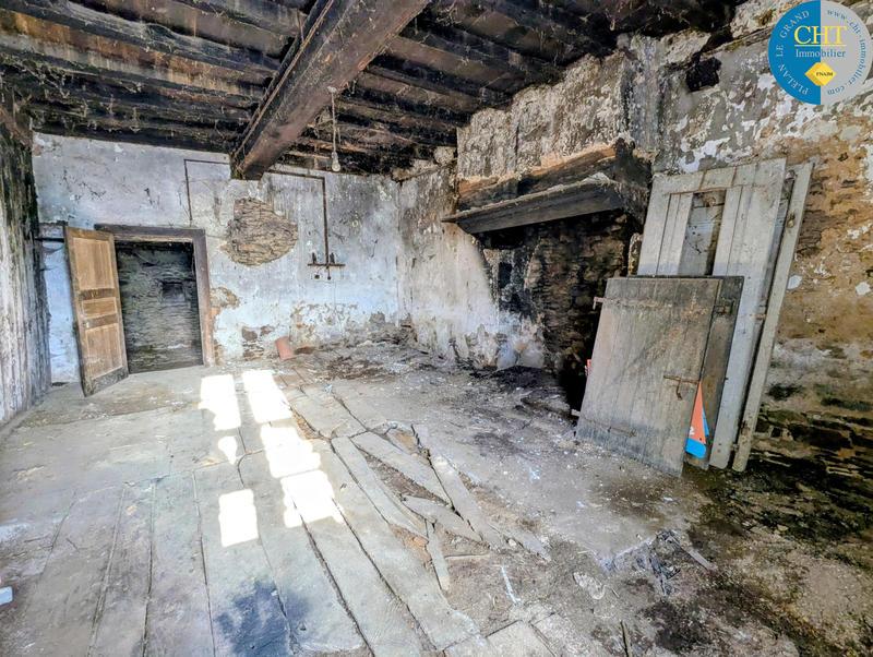 Maison - 270 m² - 6 pièces