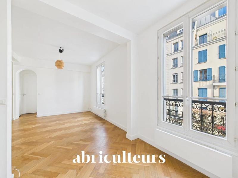 Appartement ancien - 86 m² - 5 pièces