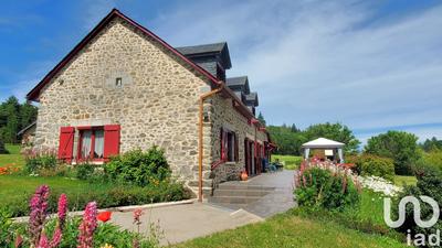 Maison - 148 m² - 7 pièces