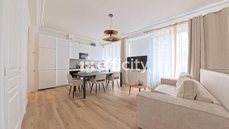 Appartement - 82 m² - 4 pièces