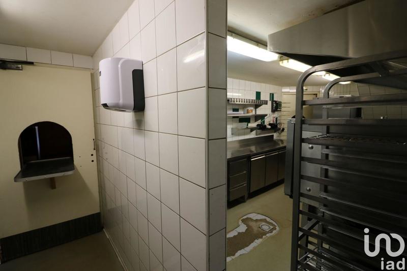 Local commercial - 210 m²