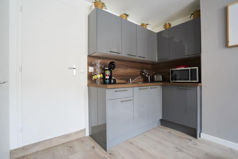 Appartement - 98 m² - 6 pièces