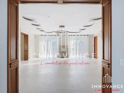 Villa - 277 m² - 6 pièces