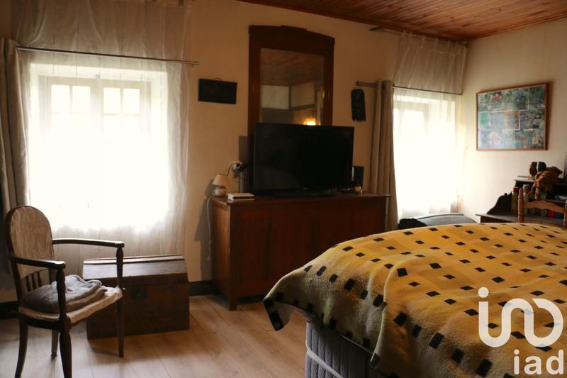 Maison - 180 m² - 6 pièces