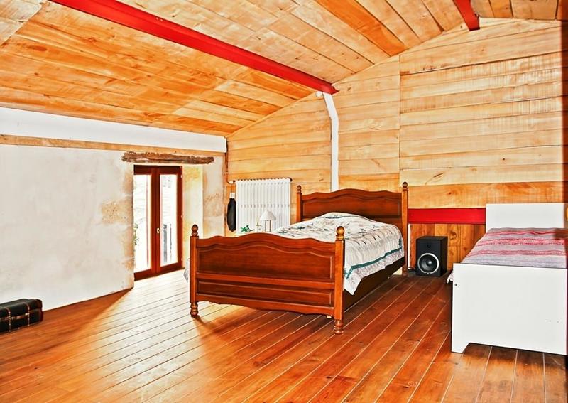 Maison - 380 m² - 8 pièces