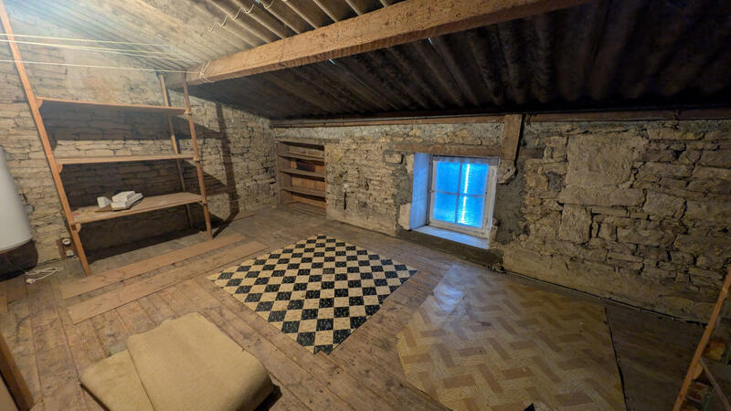 Maison - 77 m² - 5 pièces