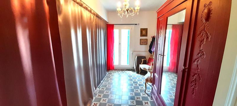 Maison - 200 m² - 8 pièces