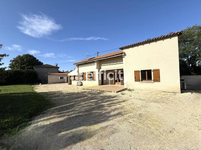 Maison - 169 m² - 7 pièces