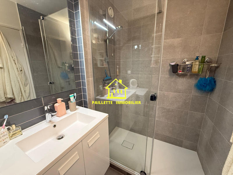 Appartement - 82 m² - 4 pièces