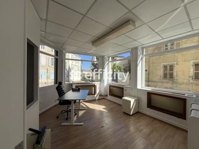 Bureau - 62 m² - 4 pièces