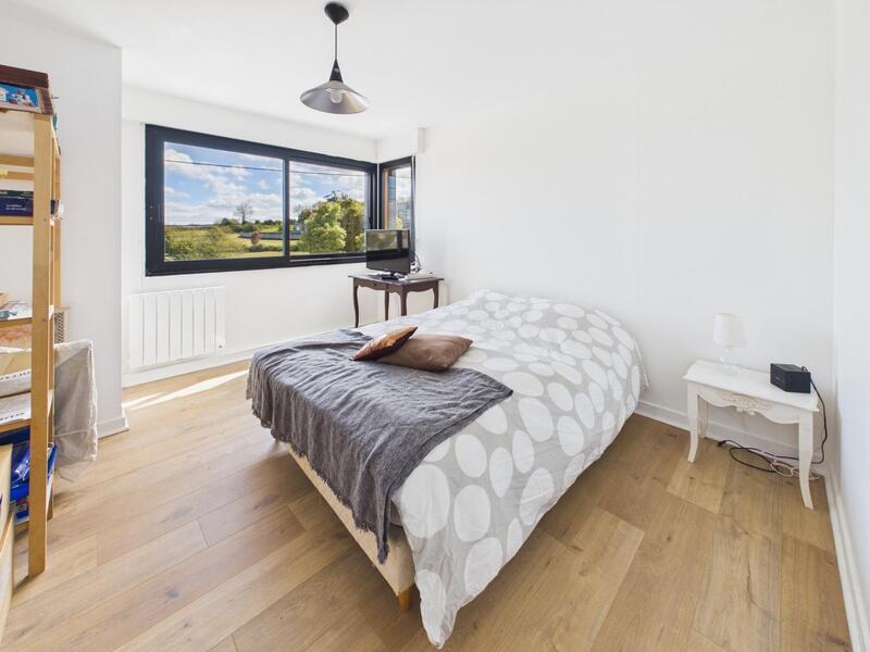 Maison - 175 m² - 6 pièces