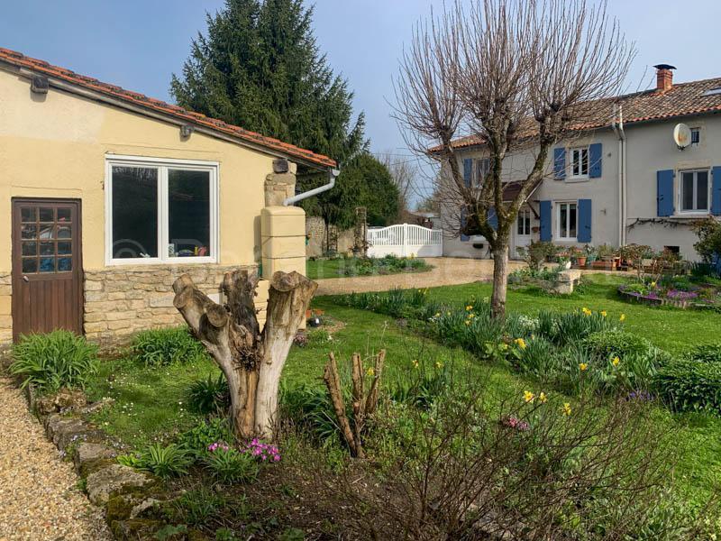 Maison en pierre - 215 m² - 7 pièces