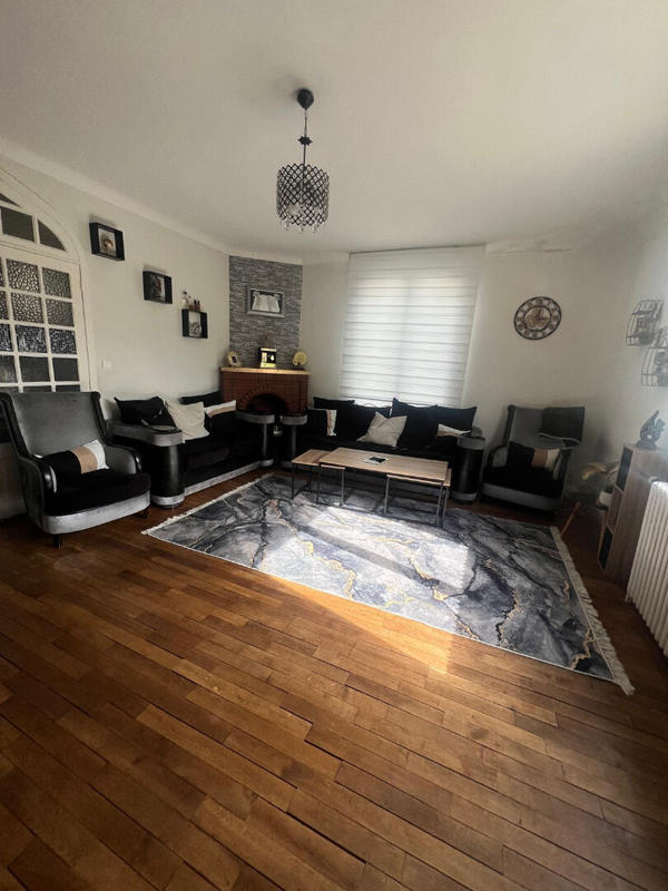 Maison - 170 m² - 7 pièces