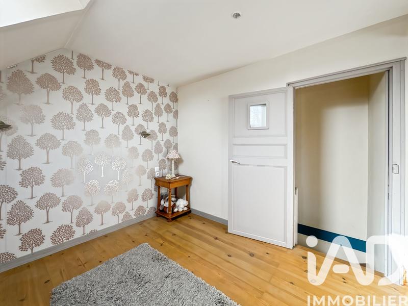 Maison - 188 m² - 9 pièces