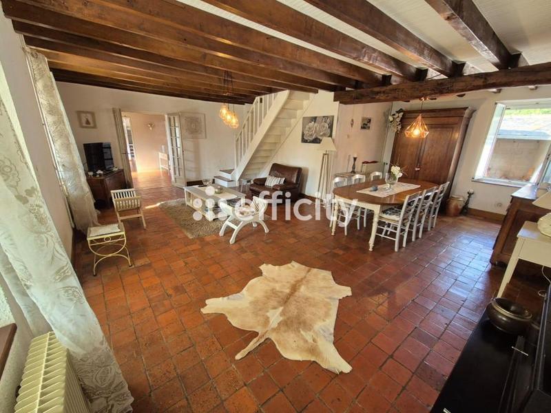 Maison - 175 m² - 9 pièces